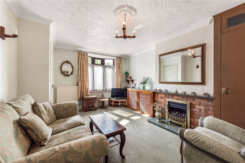 Property photo 2 of 19 Picture No. 11