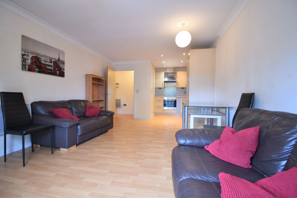 Property photo 2 of 7