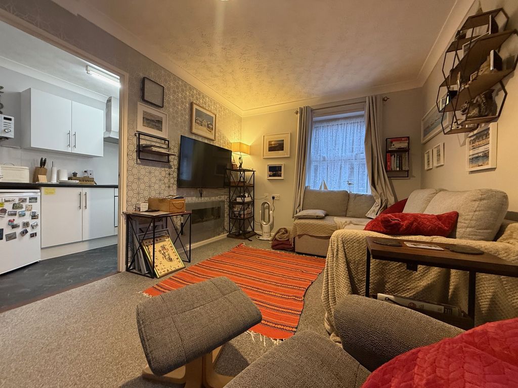 Property photo 2 of 29