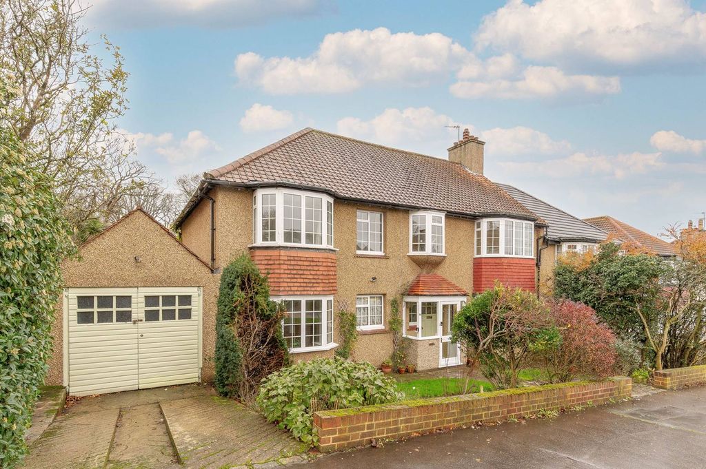 Property photo 1 of 25