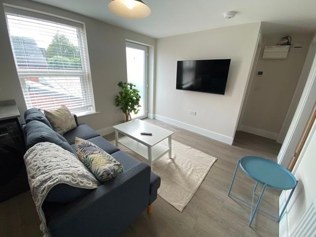 Property photo 1 of 7 7 Colwick Rd 1