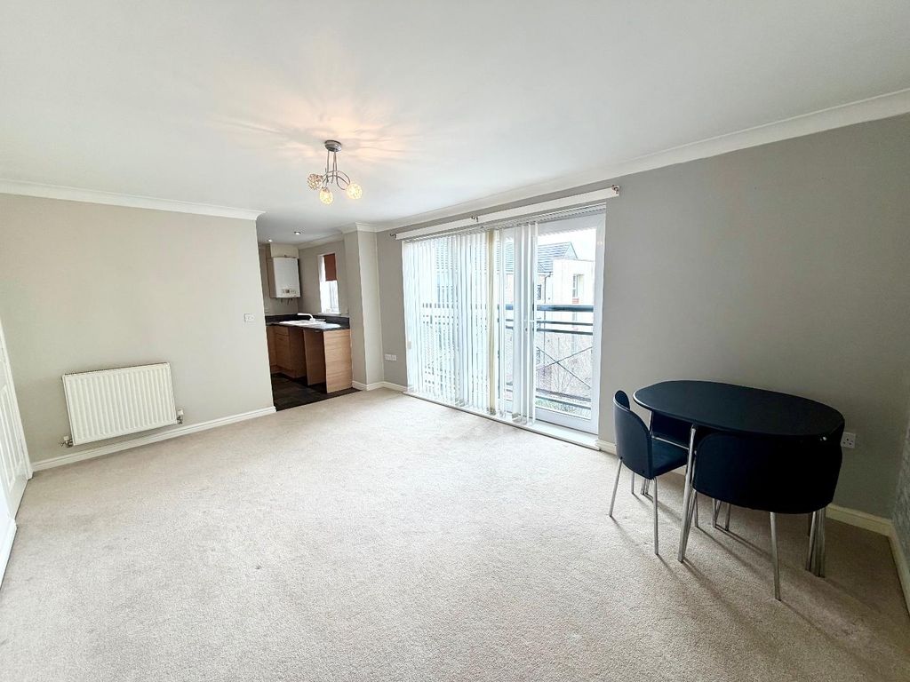 Property photo 3 of 9 Lounge/Kitchen