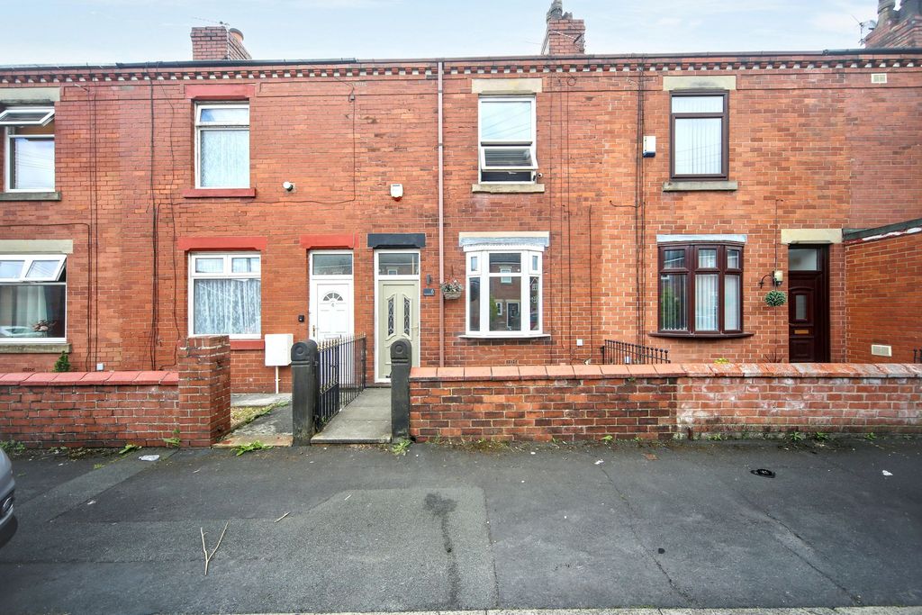 Property photo 1 of 16