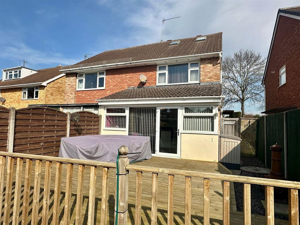 Property photo 2 of 18