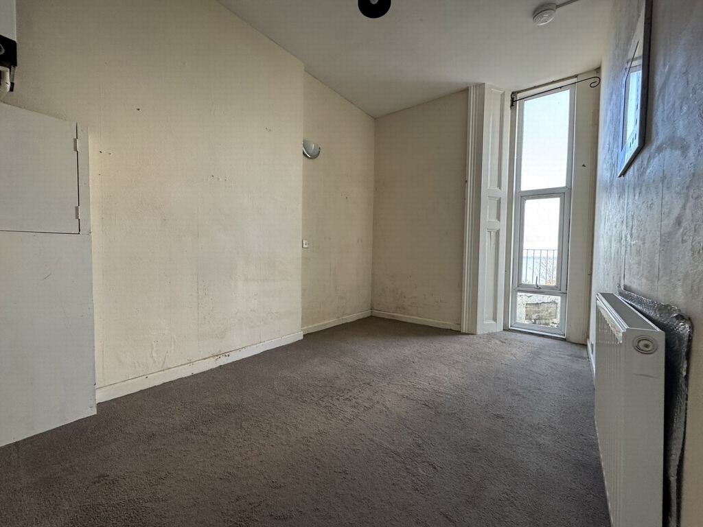 Property photo 2 of 12 Photo 2