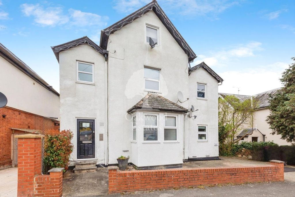 Property photo 1 of 8 Front