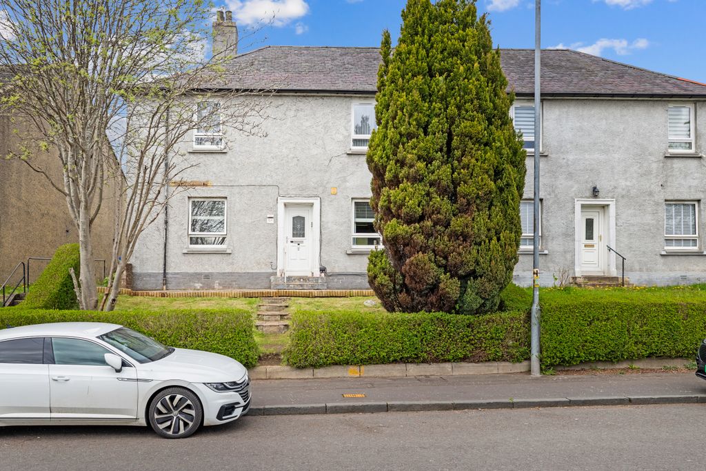 Property photo 3 of 21 Gallery