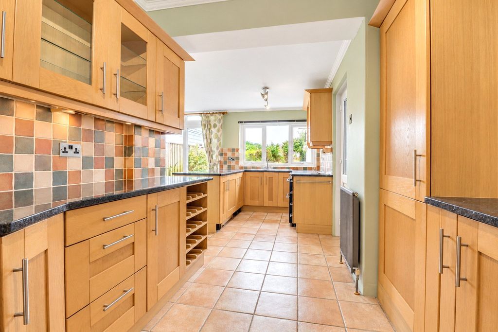 Property photo 3 of 15 Picture No. 06