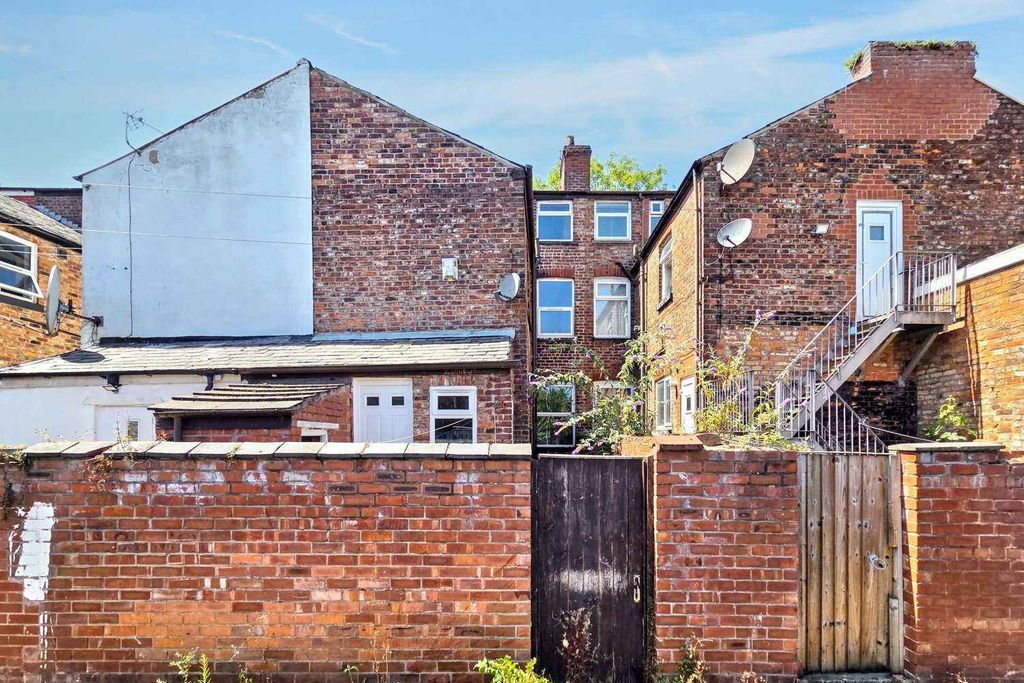 Property photo 3 of 15 Gallery