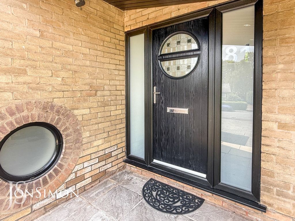 Property photo 3 of 49
