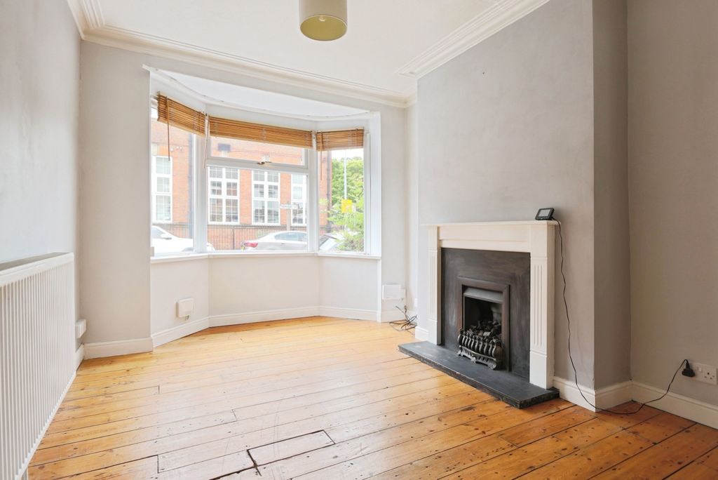 Property photo 3 of 14 4274367