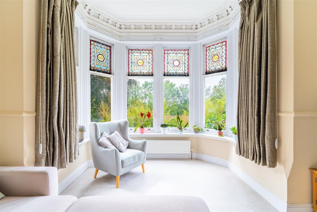 Property photo 3 of 22