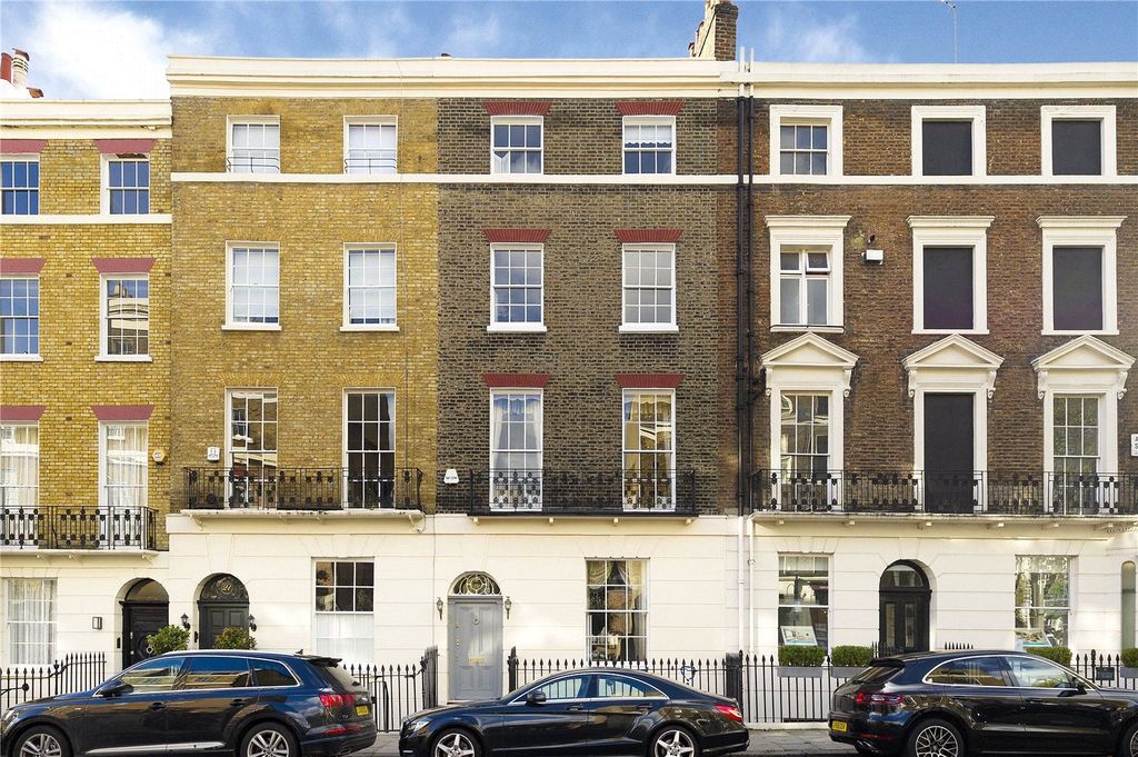 Property photo 1 of 13 External