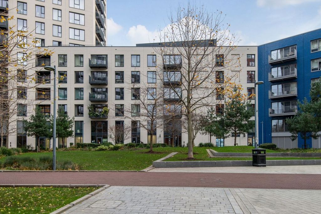 Property photo 1 of 1