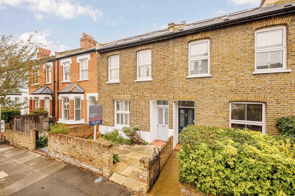 Property photo 1 of 15 Front (Exterior)