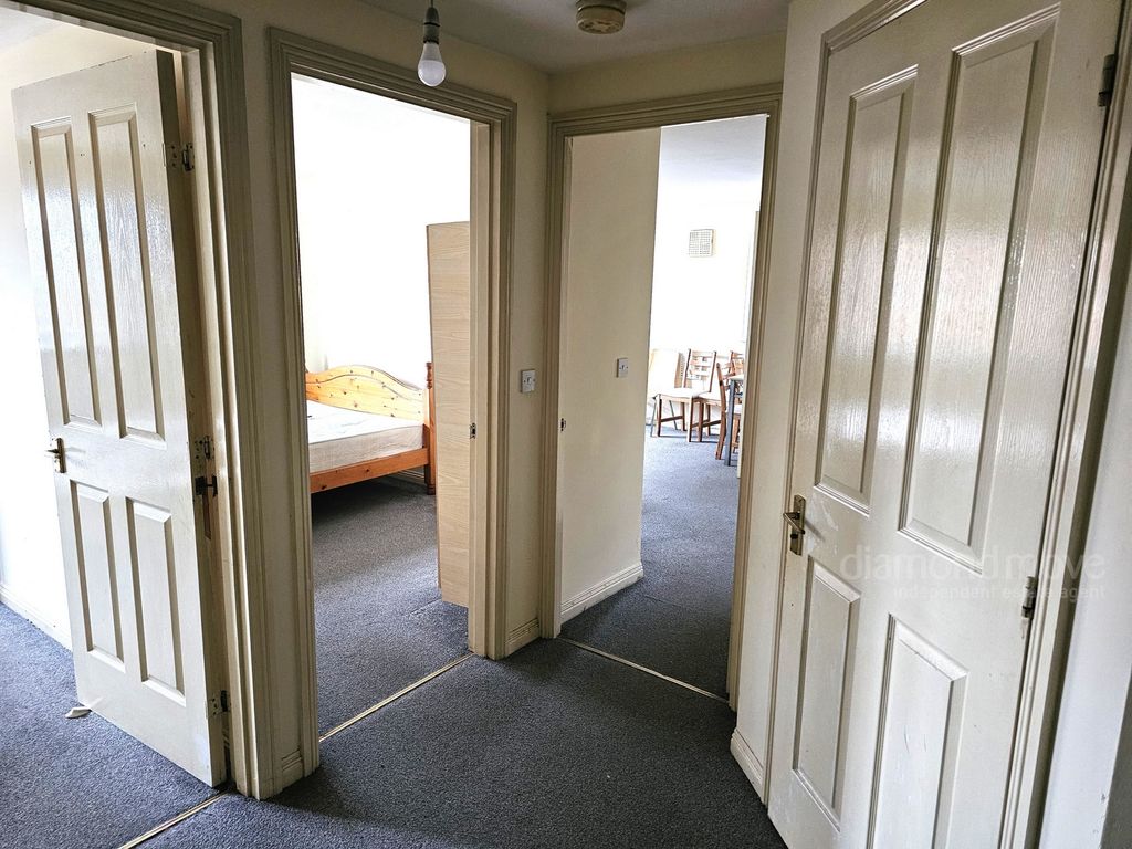 Property photo 2 of 7 Photo 1