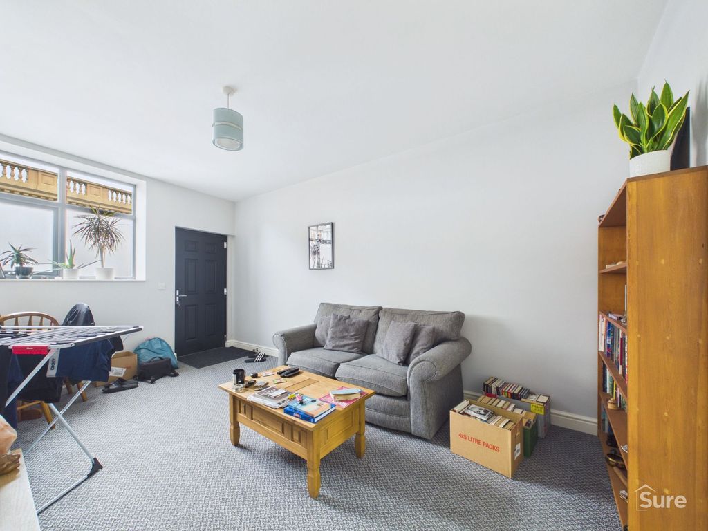 Property photo 3 of 9