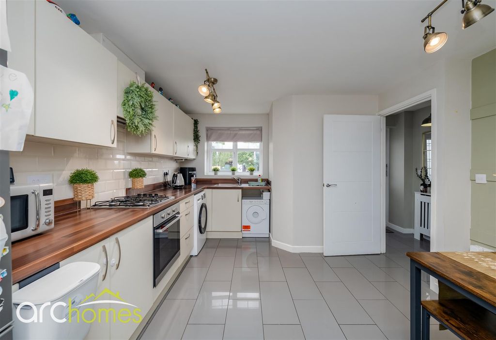 Property photo 3 of 24 Dsc07324-Edit.Jpg