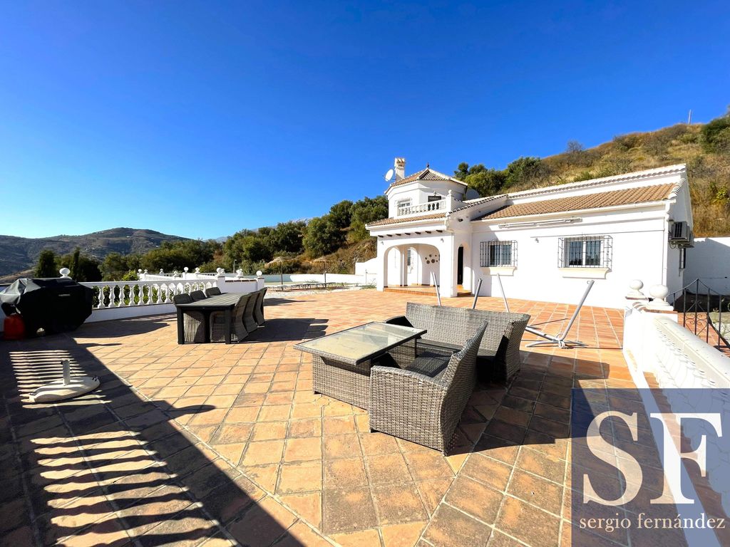 Property photo 1 of 20