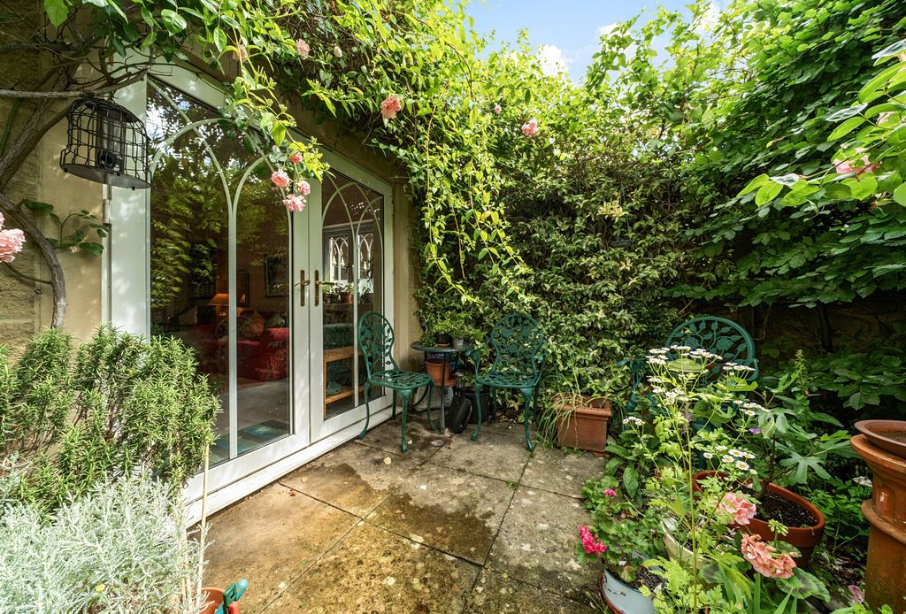 Property photo 3 of 12 1471045-14-6A22B4...