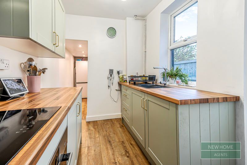 Property photo 2 of 15 Photo 5