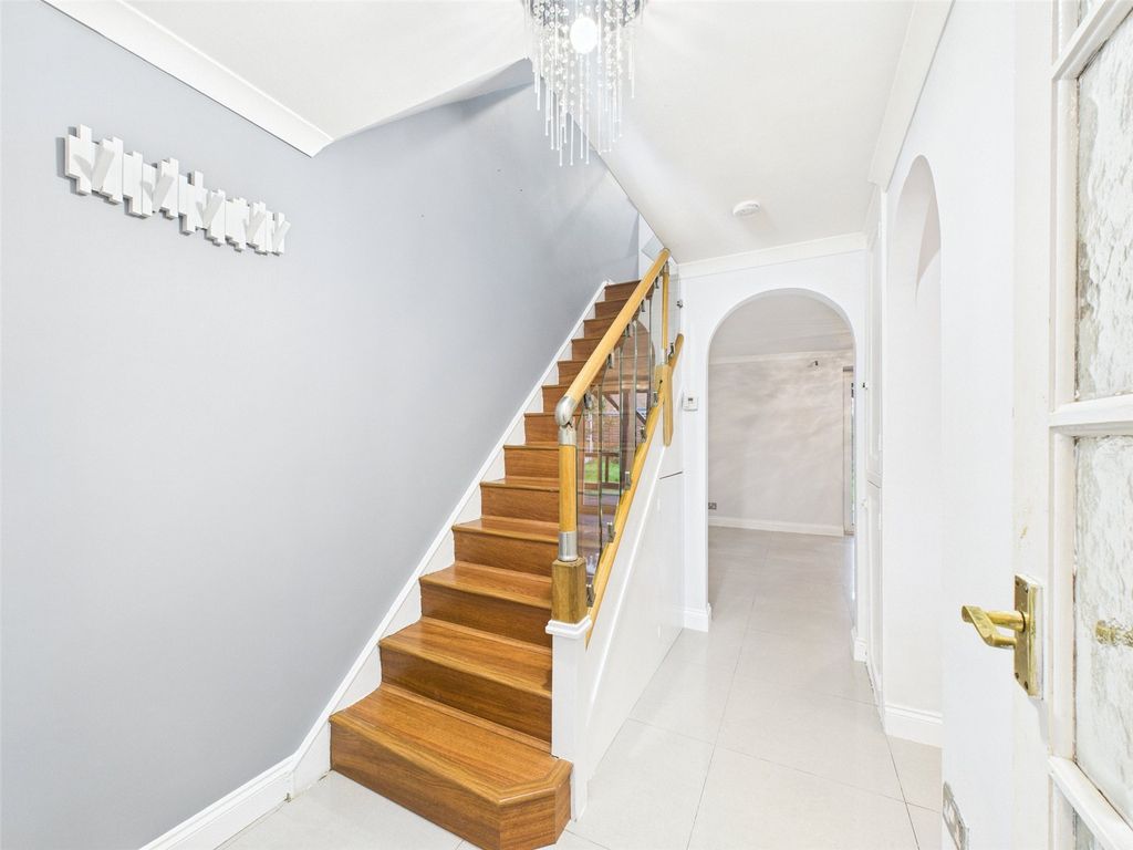 Property photo 2 of 25 Picture No. 36