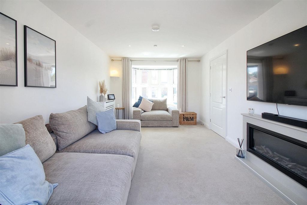 Property photo 3 of 15 8.Jpg