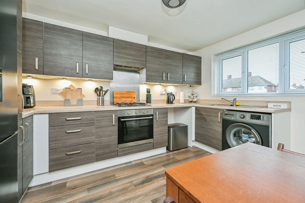 Property photo 3 of 14 Pbox-Img.Jpg