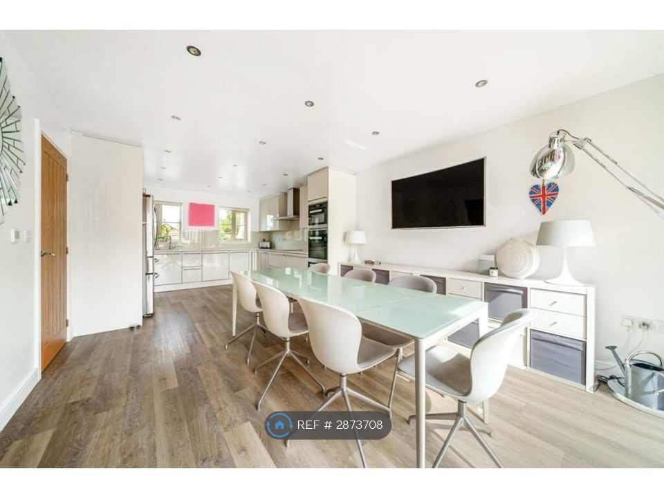 Property photo 2 of 16 Kitchen