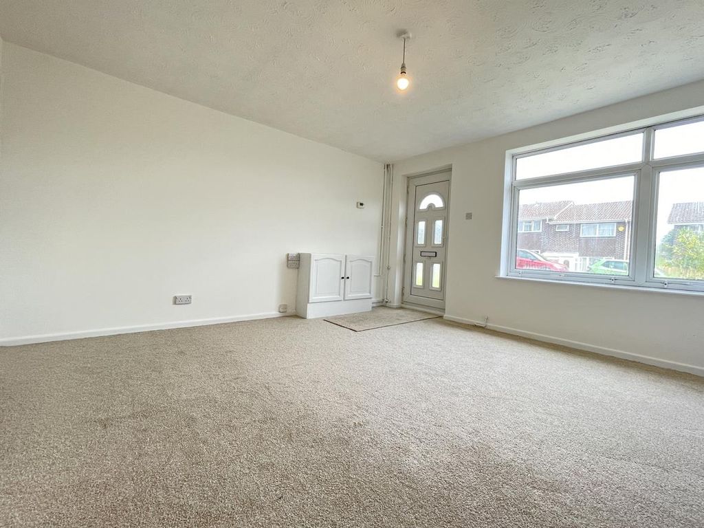 Property photo 2 of 12 Rigdale Close 105 - Living Room Three.Jpg