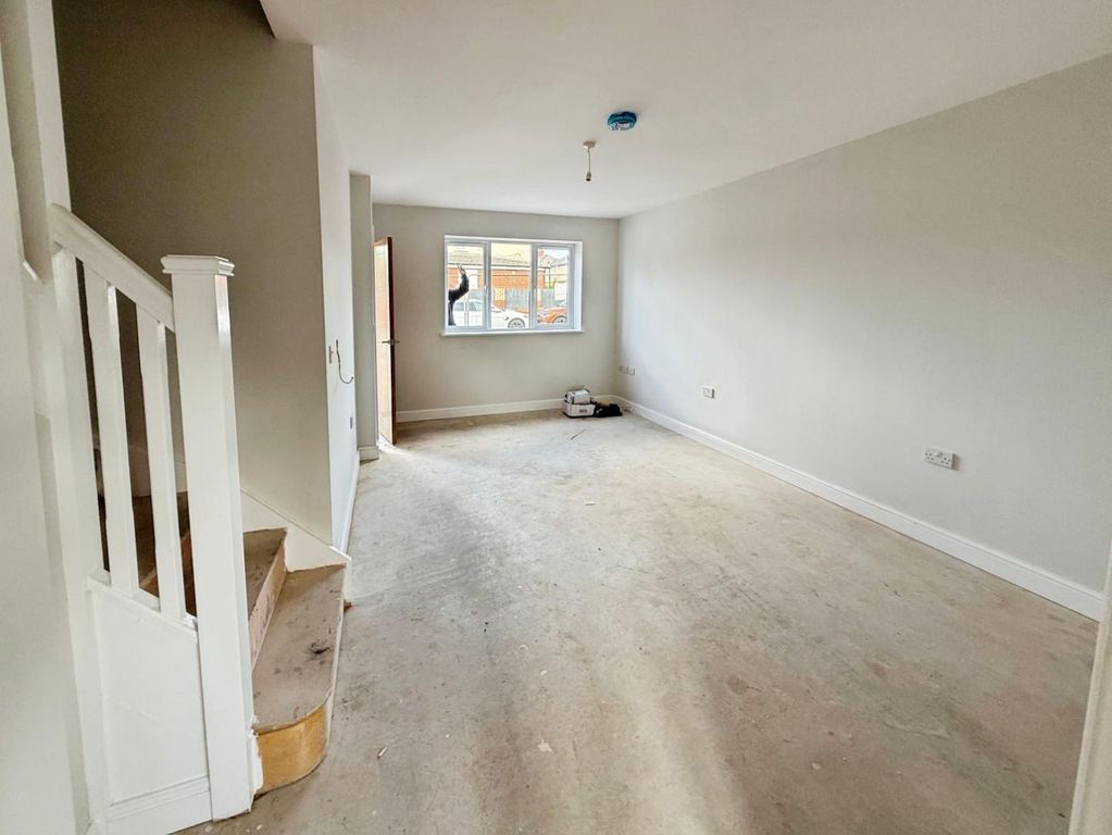 Property photo 3 of 11 159Abc93-13-447A-B31E-024Ac398E0B7-358-000000029D0