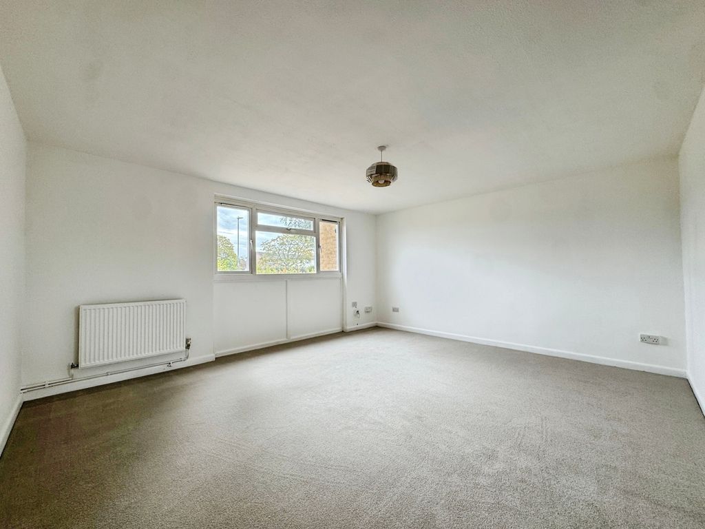 Property photo 3 of 11 Pbox-Img.Jpg