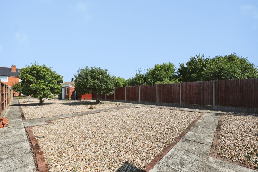 Property photo 3 of 18 5178873