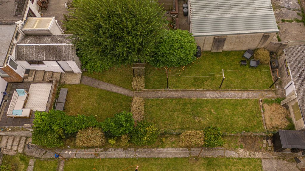 Property photo 3 of 36