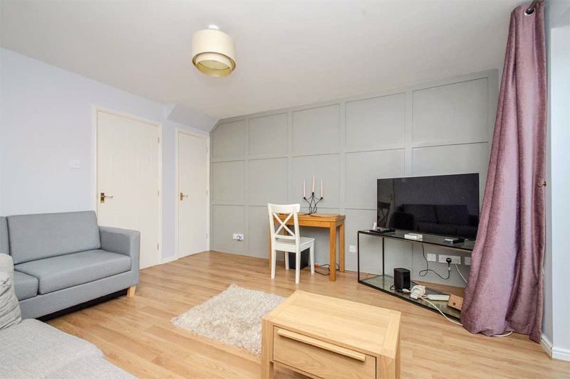 Property photo 3 of 15 Photo 4