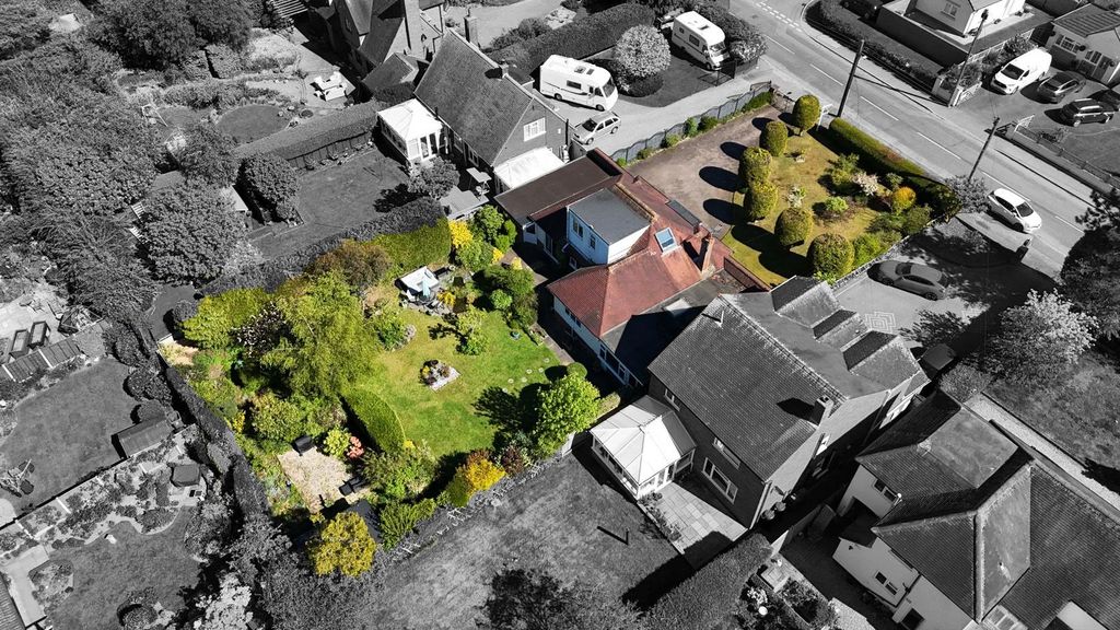 Property photo 2 of 59