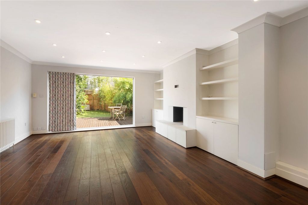 Property photo 2 of 4