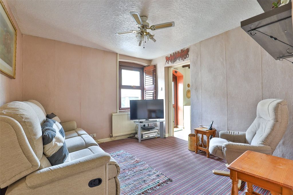 Property photo 3 of 20 Picture No. 03