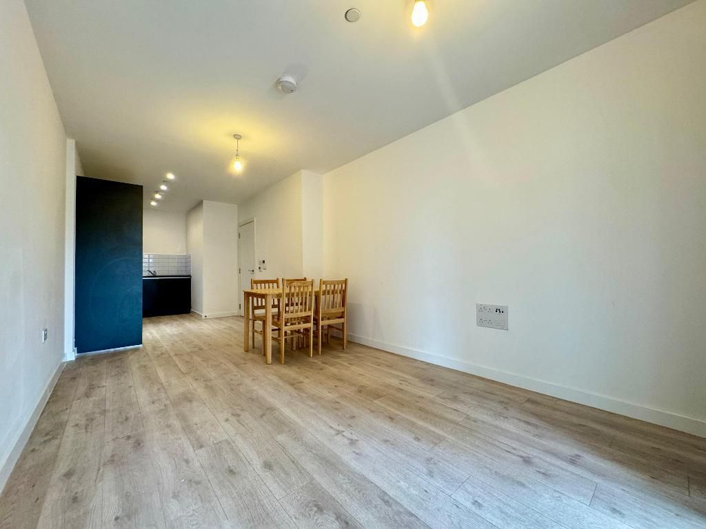 Property photo 3 of 11 Photo 3