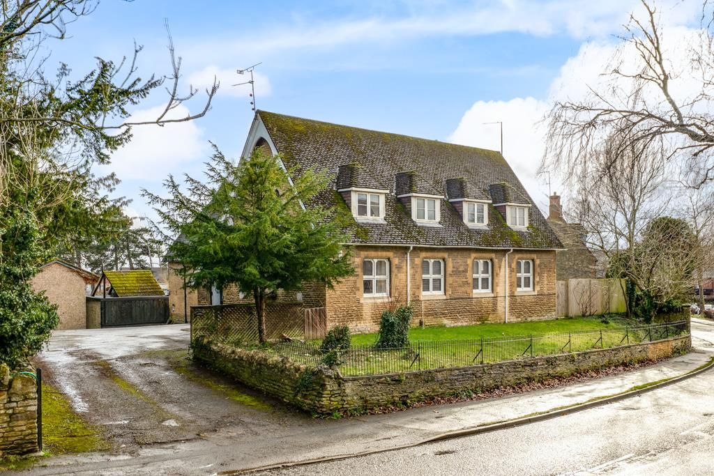 Property photo 1 of 54 8 Church Street, Burton Latimer-5.Jpg