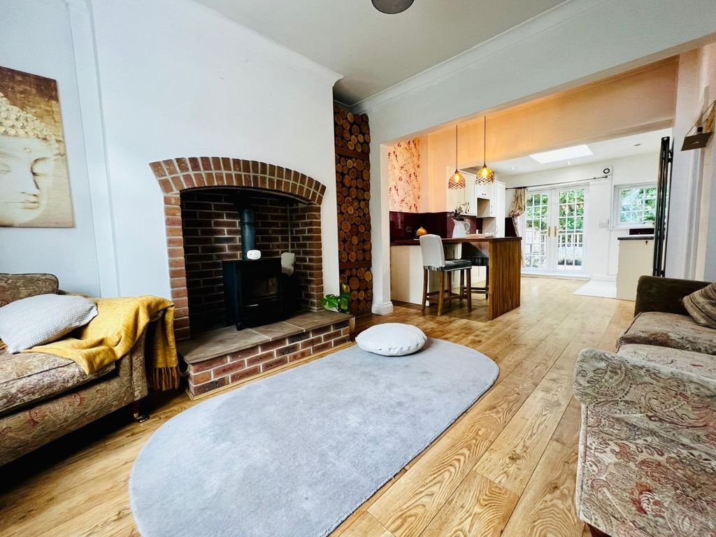 Property photo 1 of 9 6