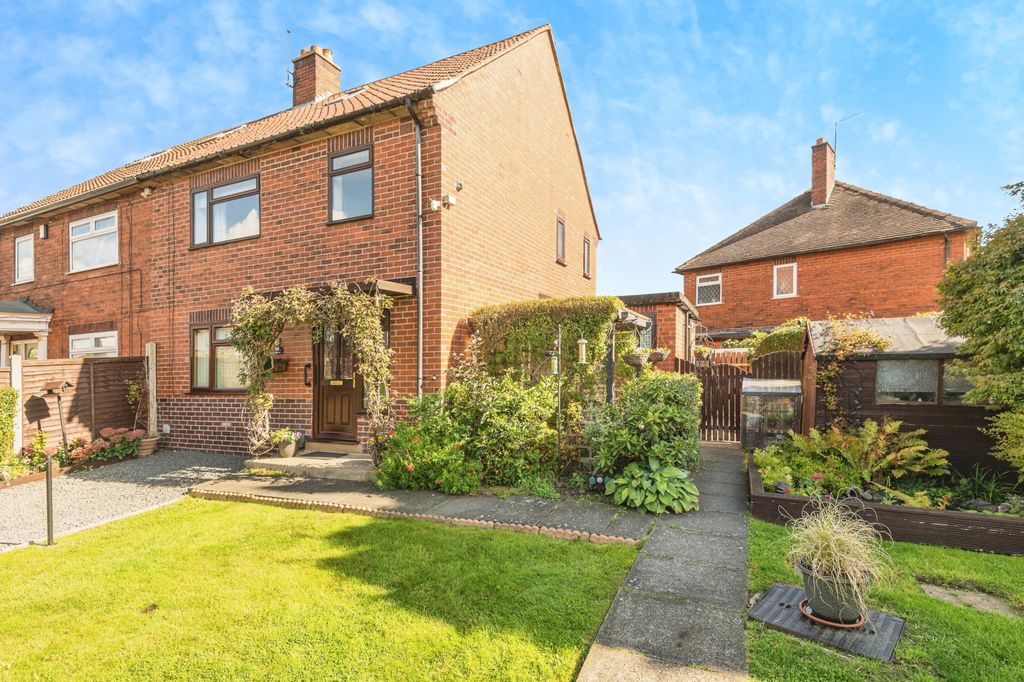 Property photo 1 of 18