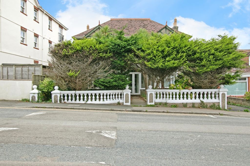 Property photo 1 of 38 Front