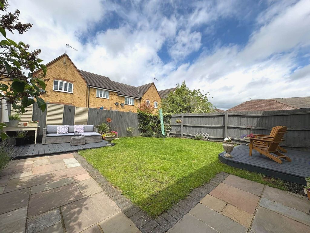 Property photo 3 of 24