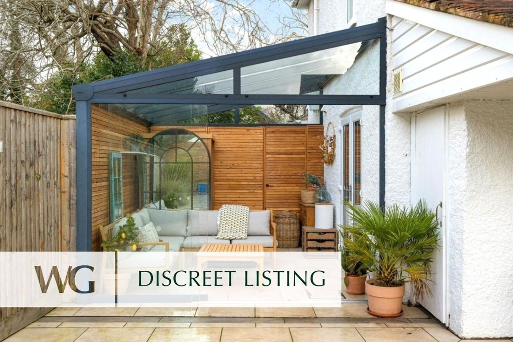 Property photo 1 of 4 Discreet Listing