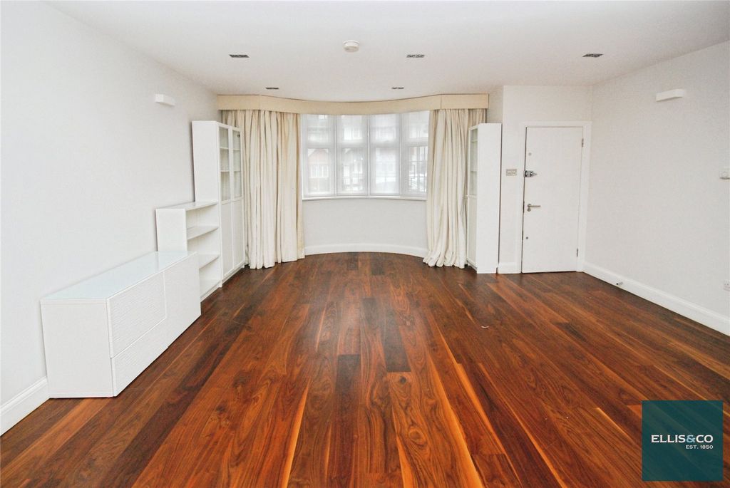 Property photo 2 of 10 Picture No. 25