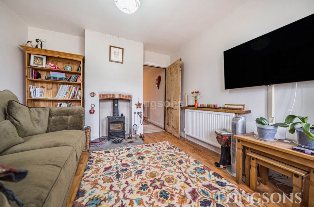 Property photo 3 of 19