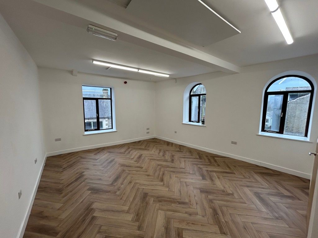 Property photo 3 of 8 Photo 3