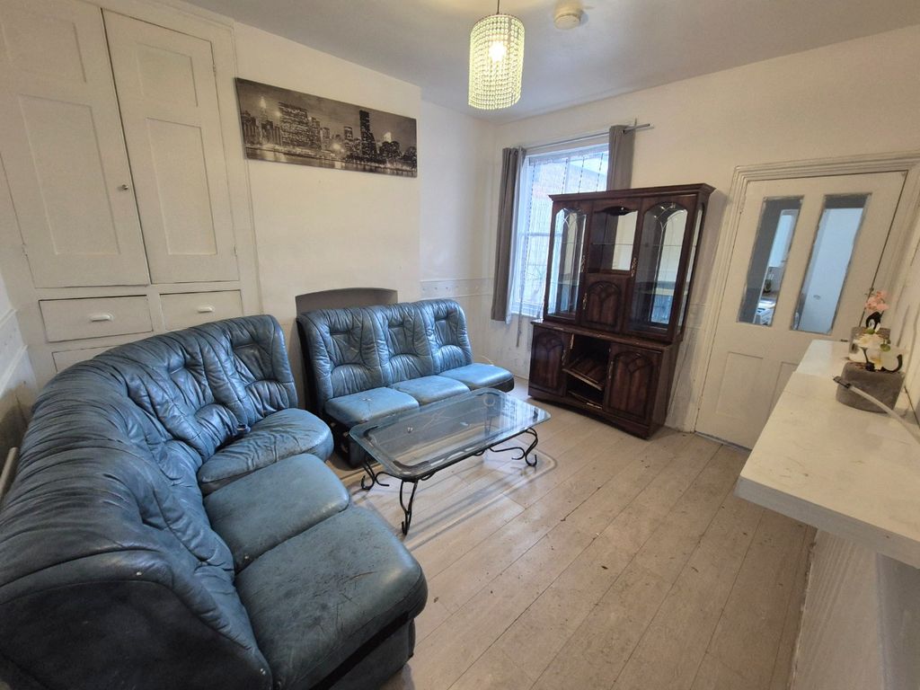Property photo 3 of 9 3383394