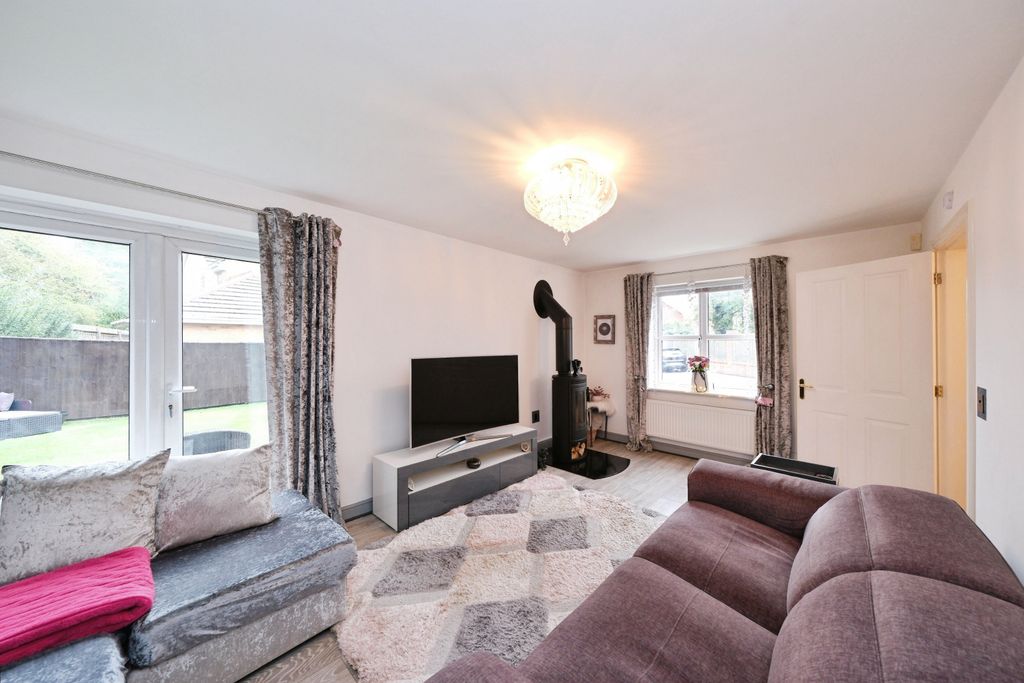 Property photo 3 of 38 Img_8592